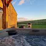 Keld Barn, Ploughlands Lets Kirkby Stephen