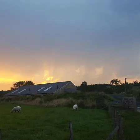 Keld Barn, Ploughlands Lets